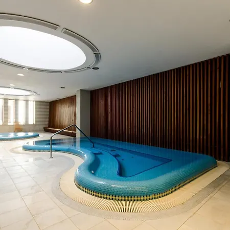 홈스테이 Flat At The Danube With Wellness